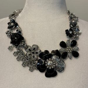 White Black Elegant Black and Silver Floral Necklace